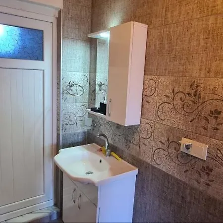Apartment Ada